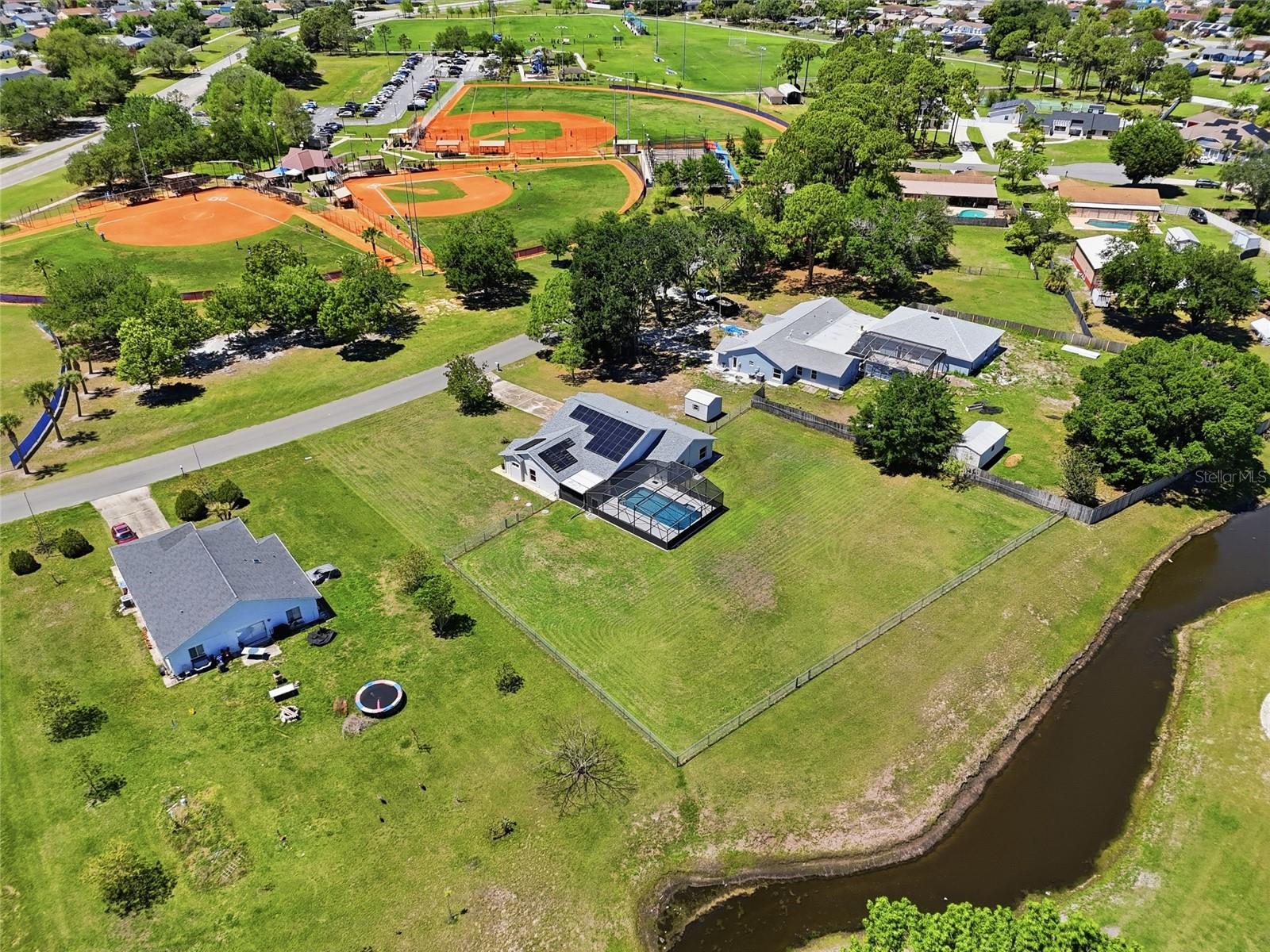 Image 53 of 59 For 417 Rider Circle