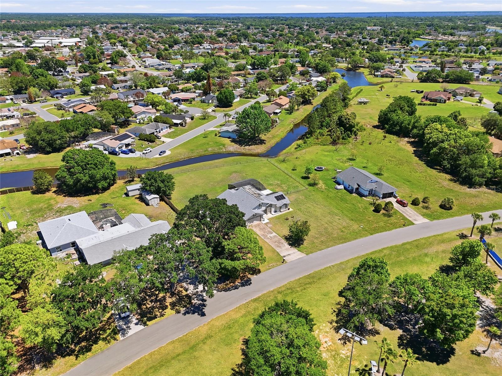 Image 54 of 59 For 417 Rider Circle