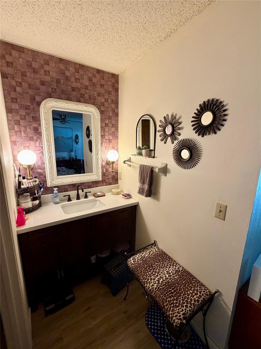 Image 5 of 10 For 146 Mayfair Court