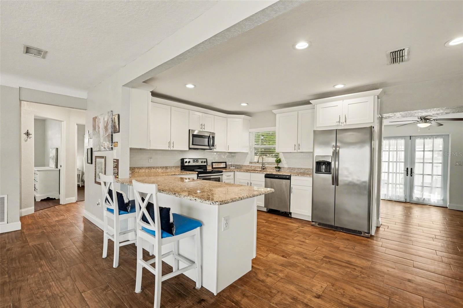 Image 10 of 29 For 10555 109th Street