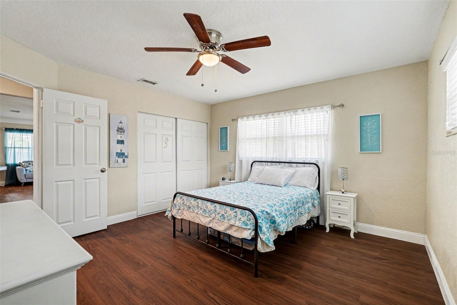 Image 21 of 29 For 10555 109th Street