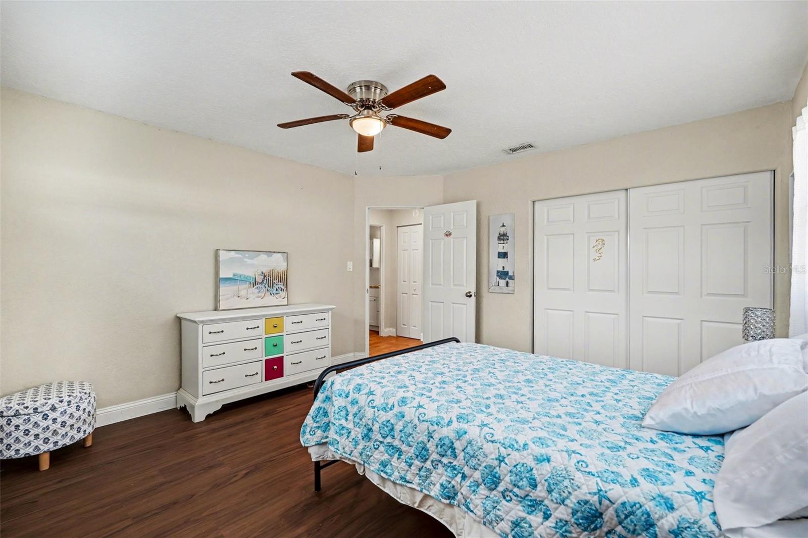 Image 22 of 29 For 10555 109th Street