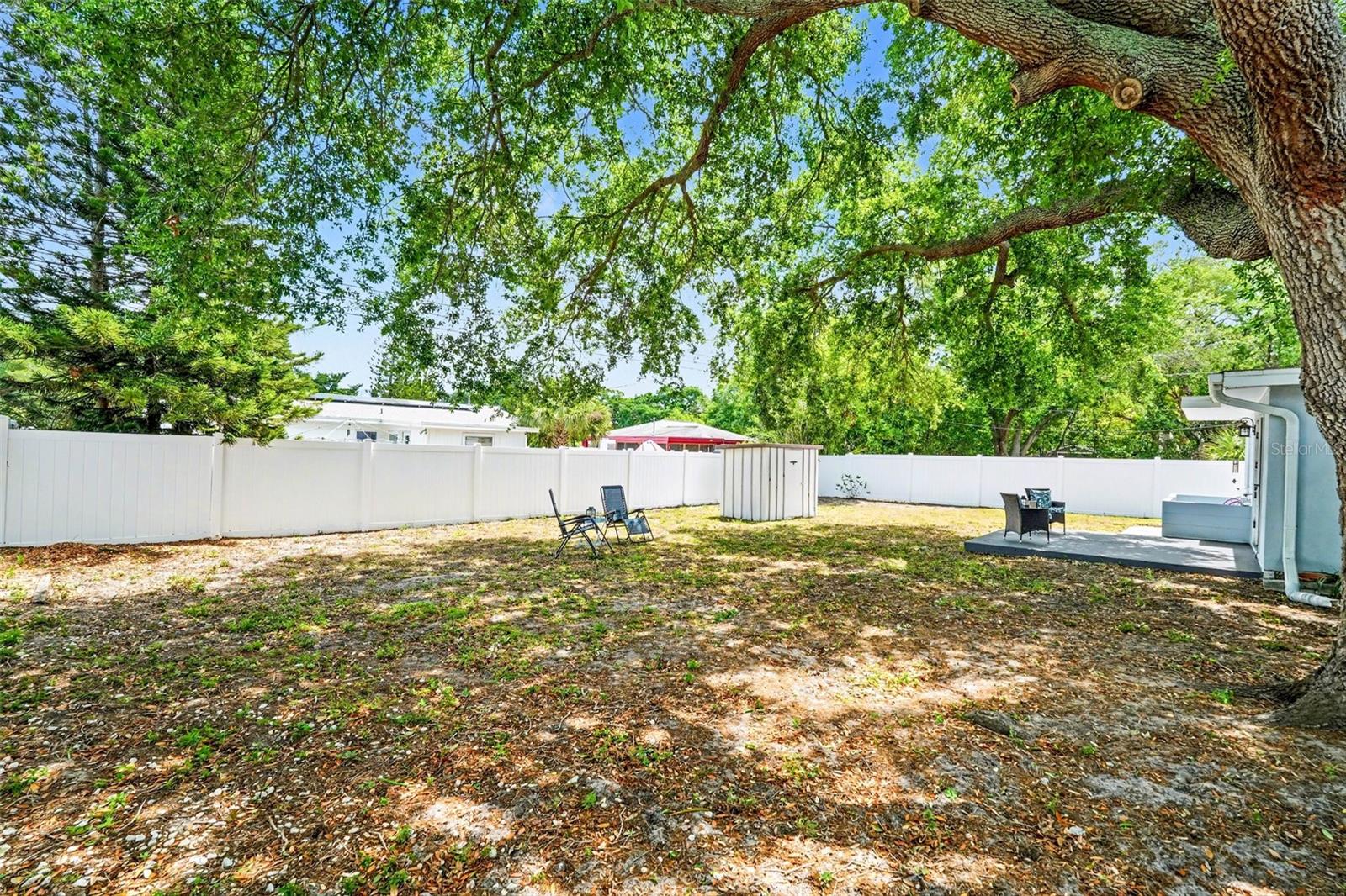 Image 28 of 29 For 10555 109th Street