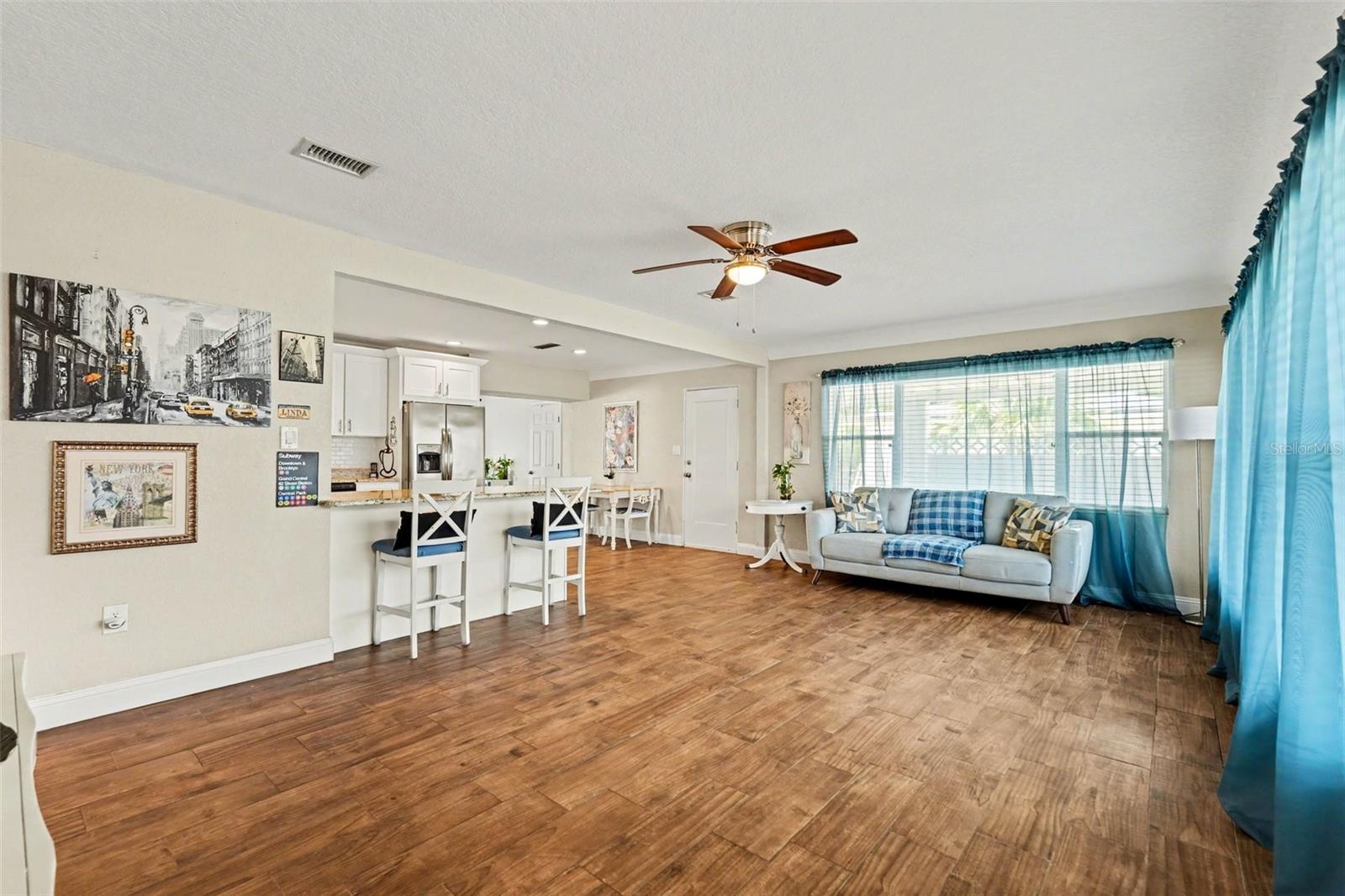 Image 9 of 29 For 10555 109th Street