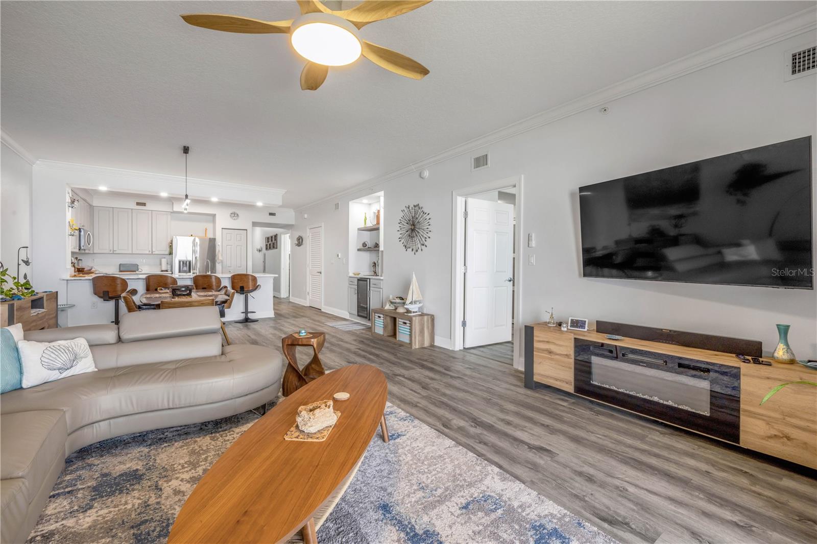 Image 14 of 34 For 60 Surfview Drive 510