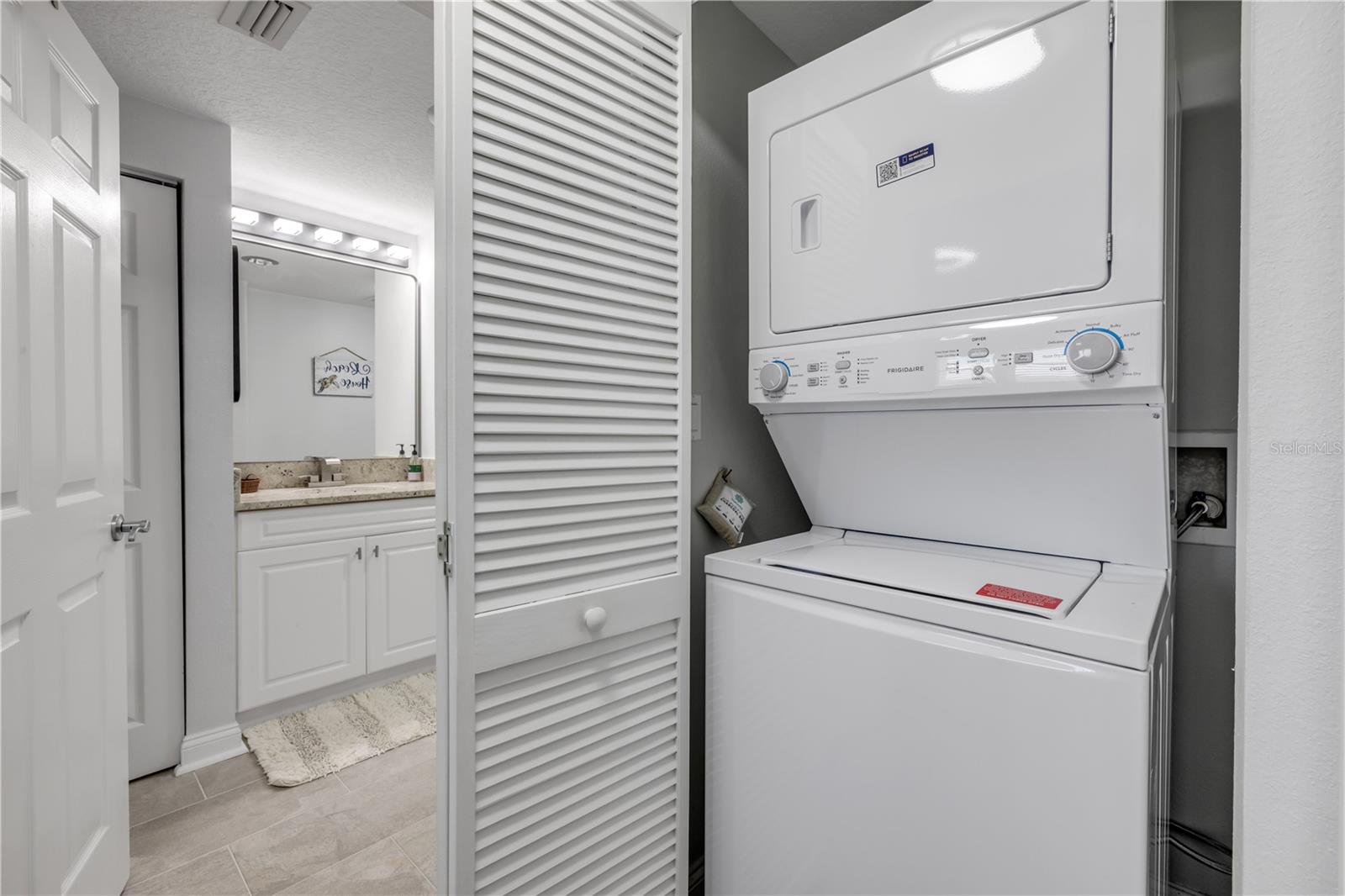 Image 22 of 34 For 60 Surfview Drive 510