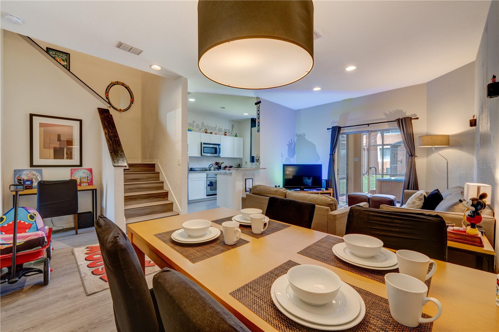 Image 11 of 84 For 2720 Roadster