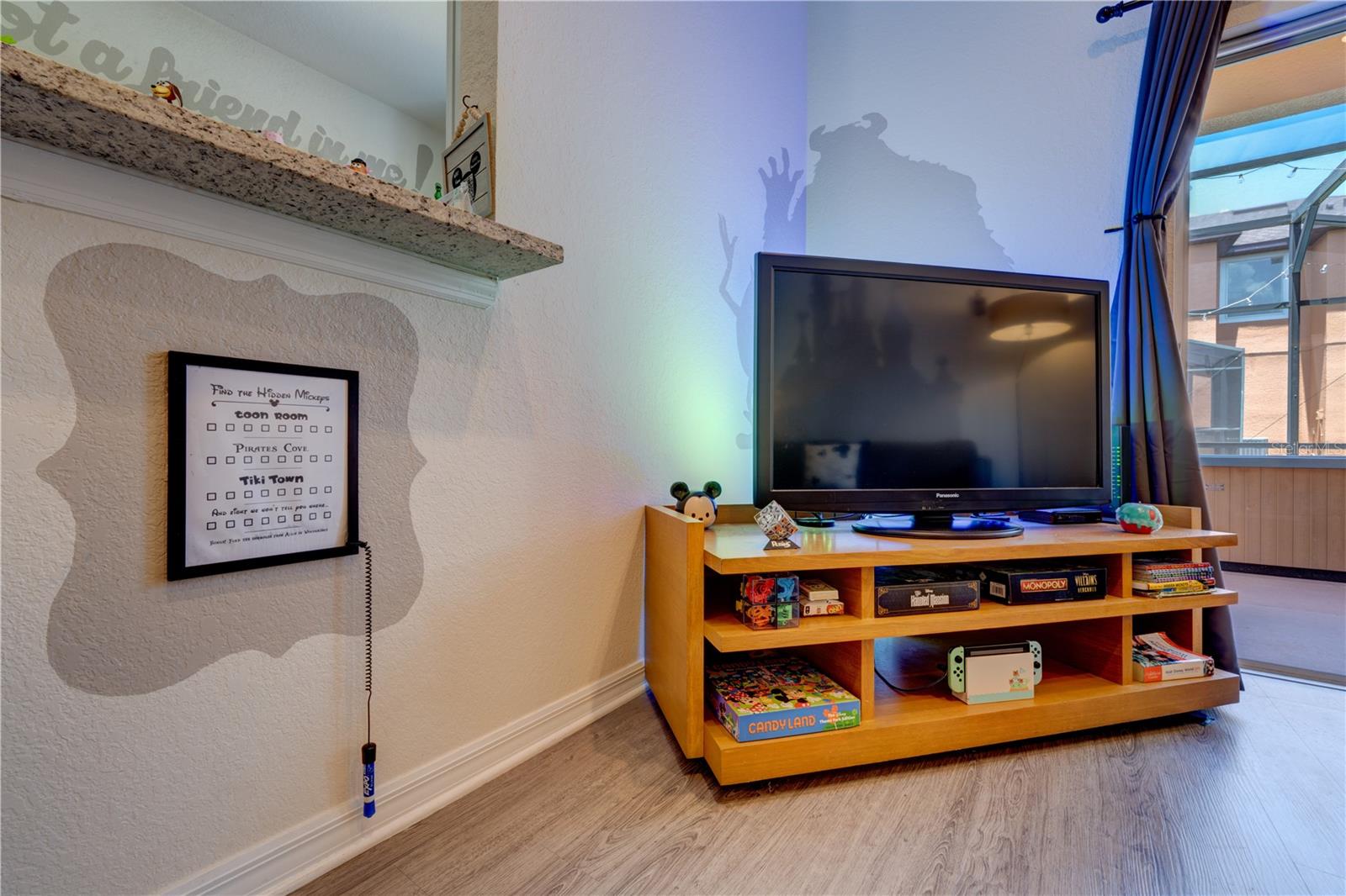 Image 18 of 84 For 2720 Roadster