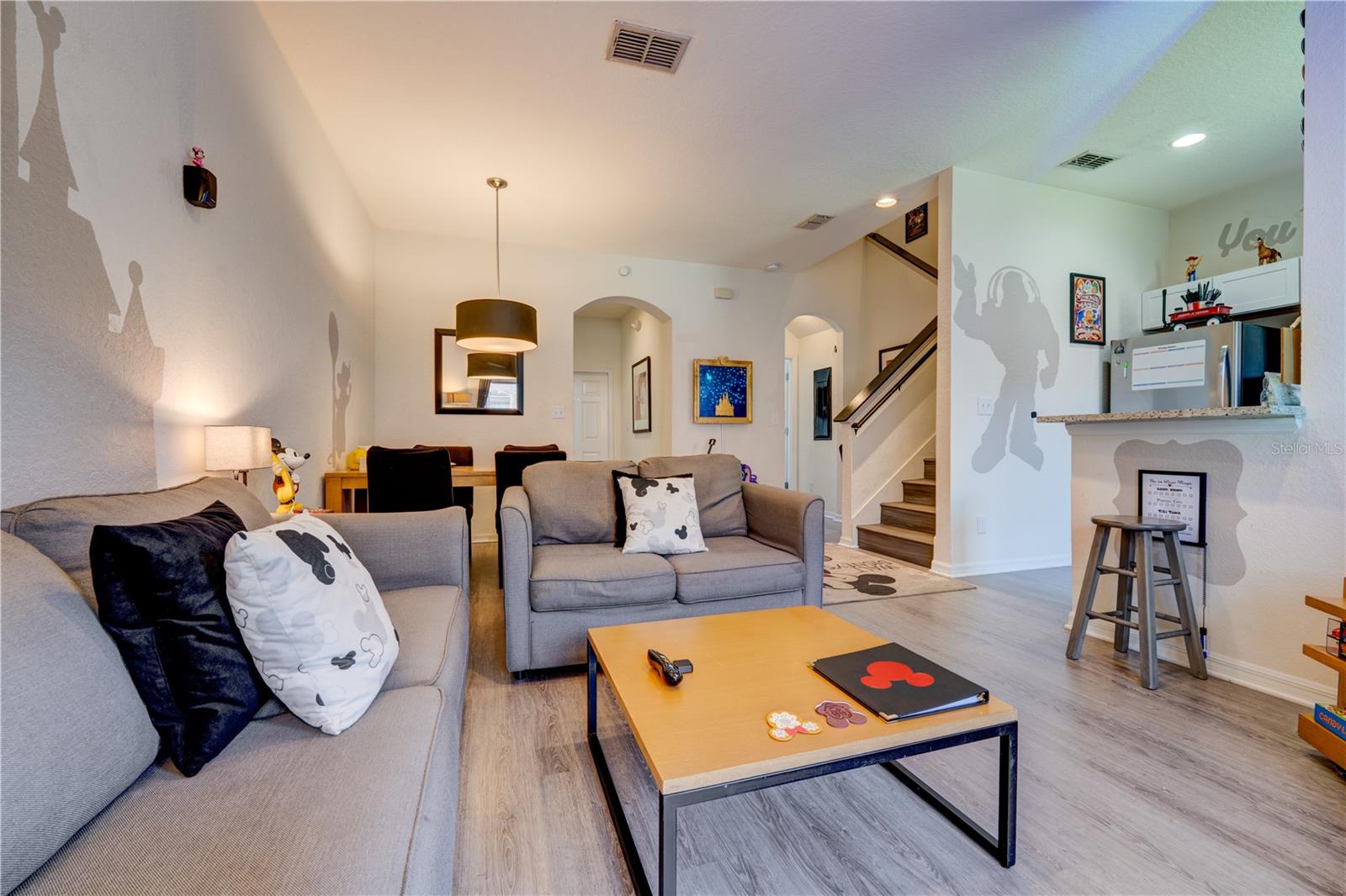 Image 22 of 84 For 2720 Roadster