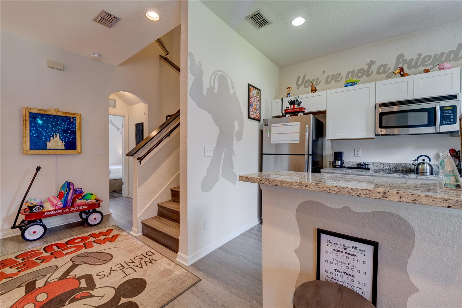 Image 25 of 84 For 2720 Roadster