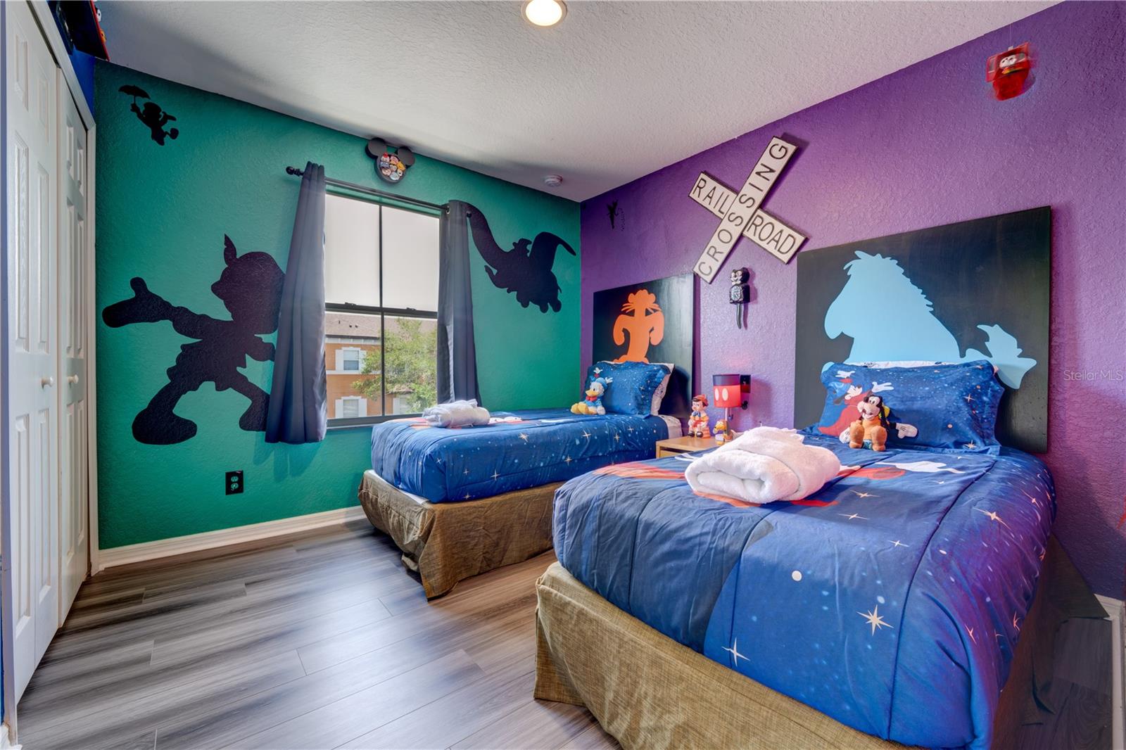 Image 51 of 84 For 2720 Roadster