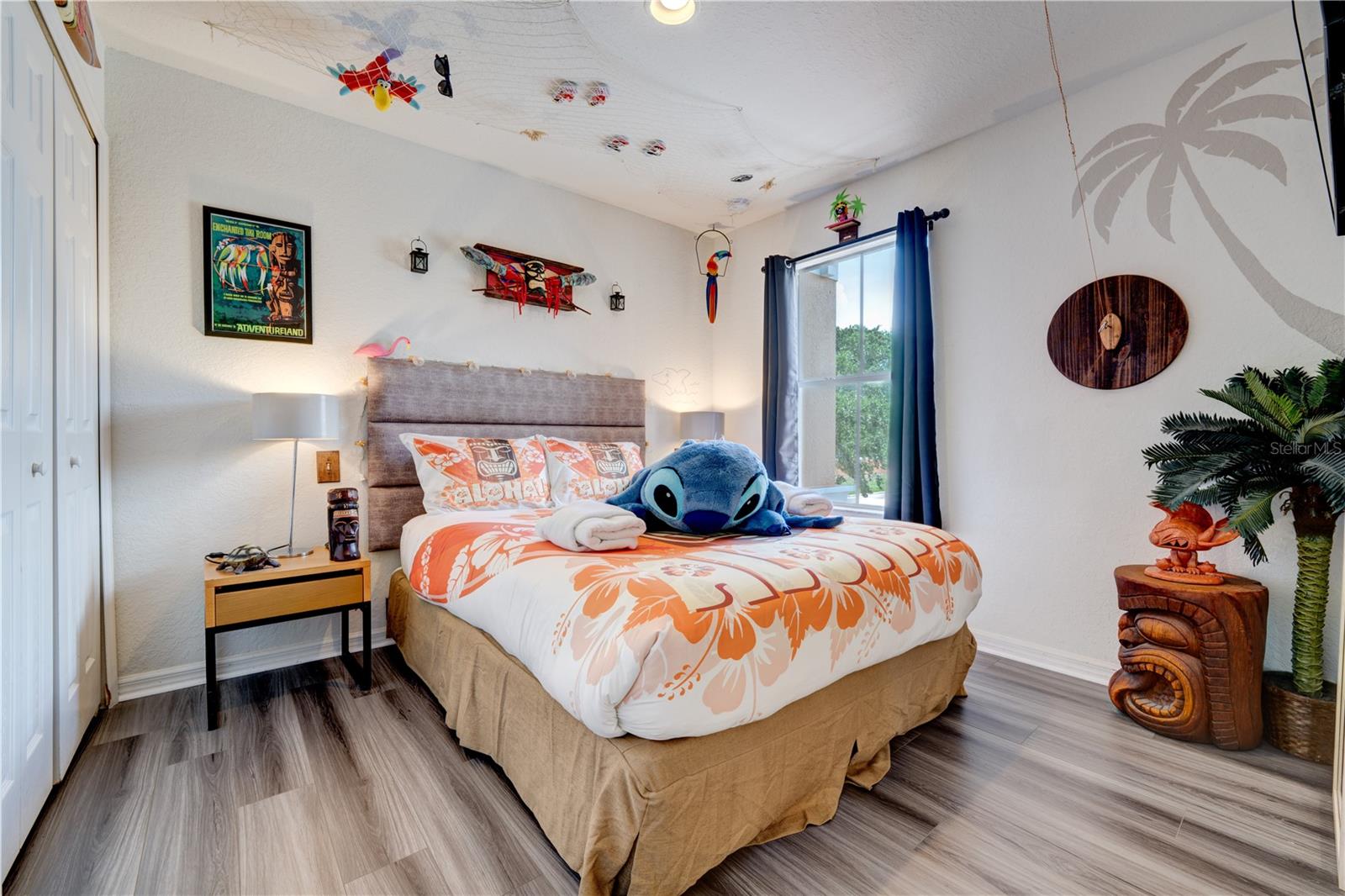 Image 57 of 84 For 2720 Roadster