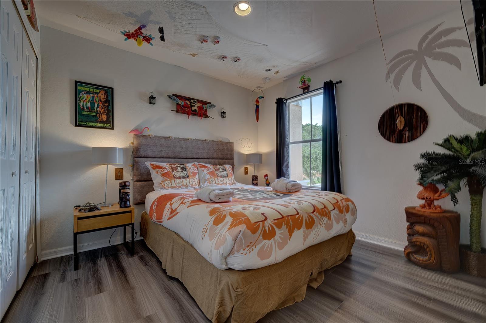 Image 58 of 84 For 2720 Roadster