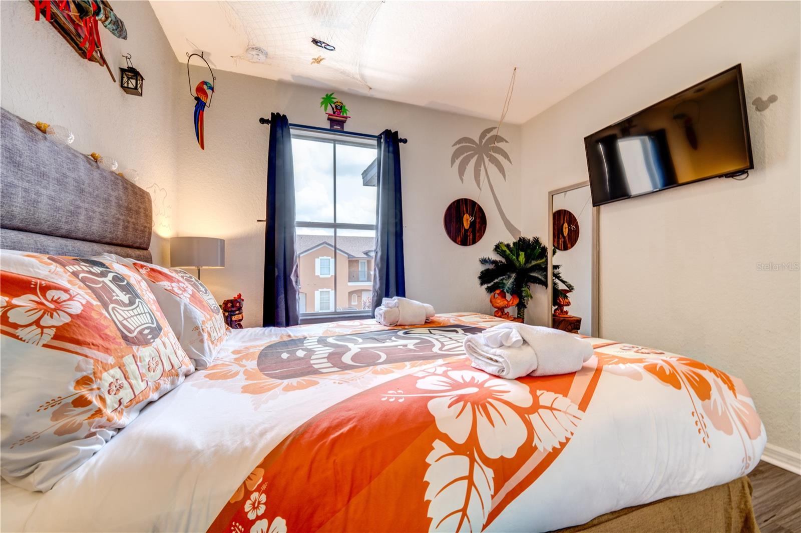 Image 59 of 84 For 2720 Roadster