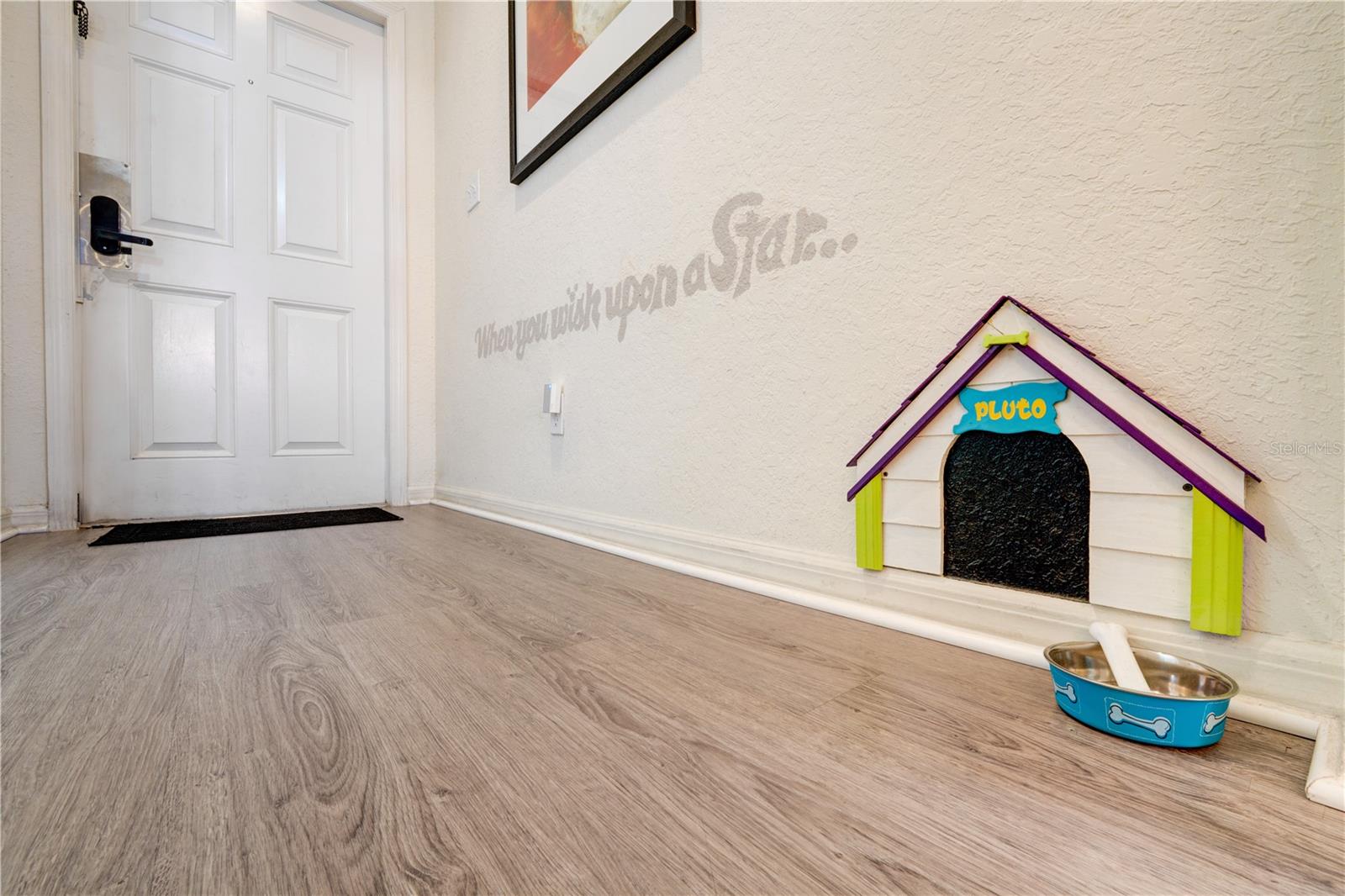 Image 6 of 84 For 2720 Roadster