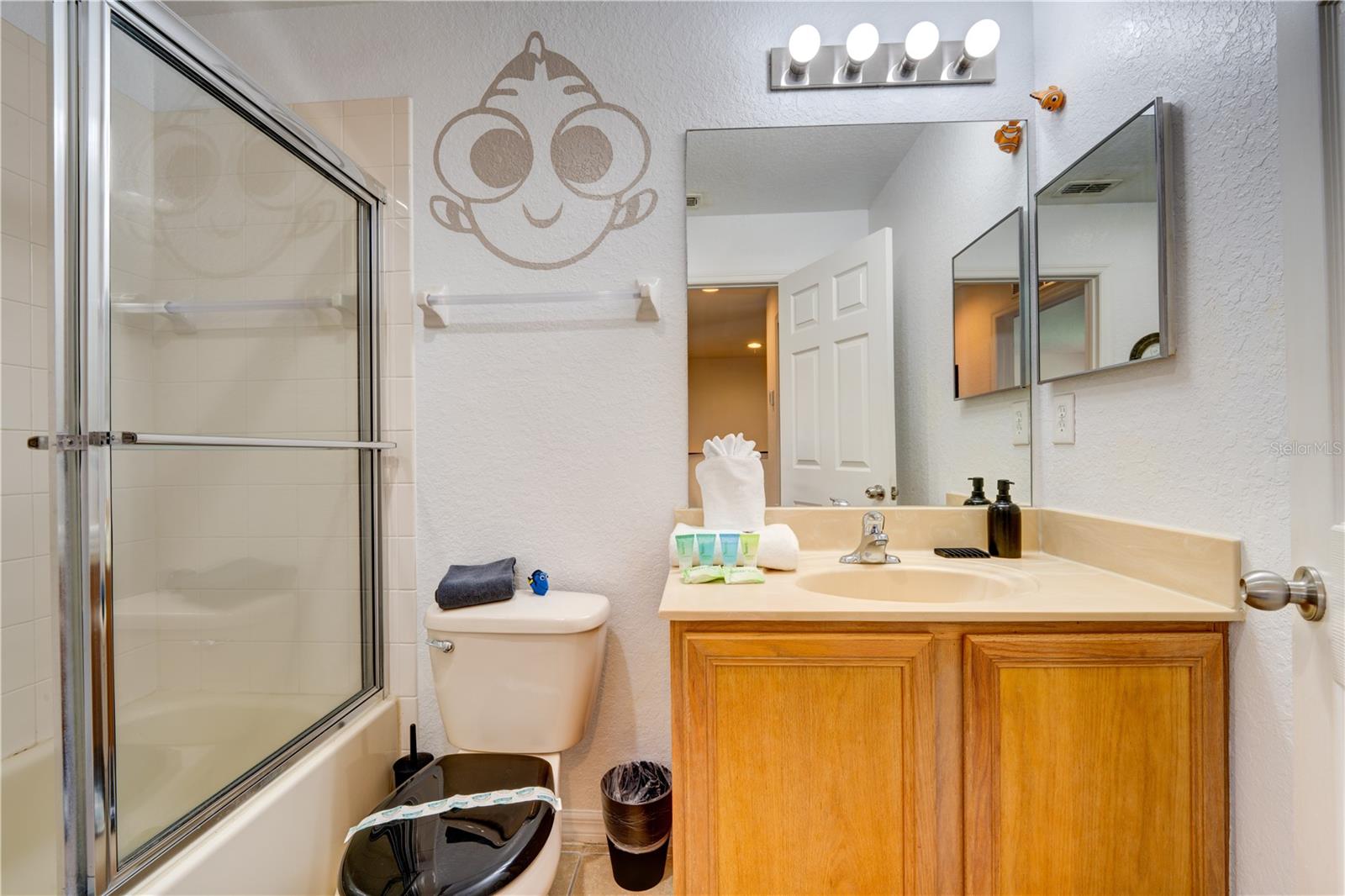 Image 66 of 84 For 2720 Roadster