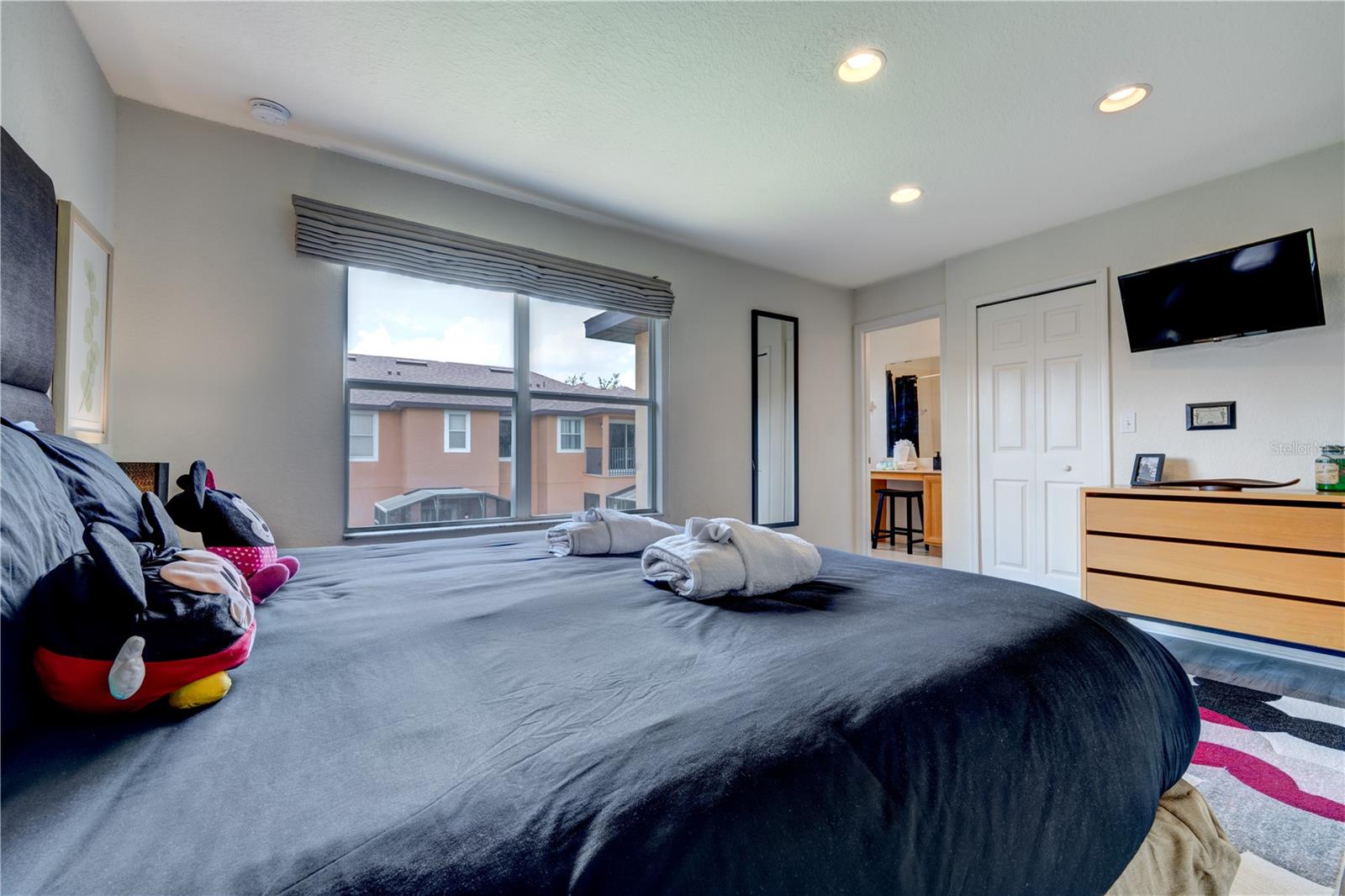 Image 68 of 84 For 2720 Roadster