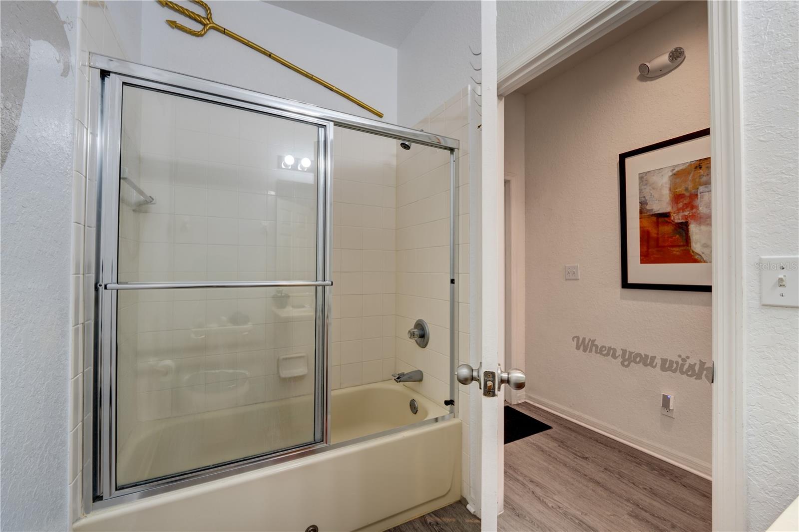 Image 7 of 84 For 2720 Roadster