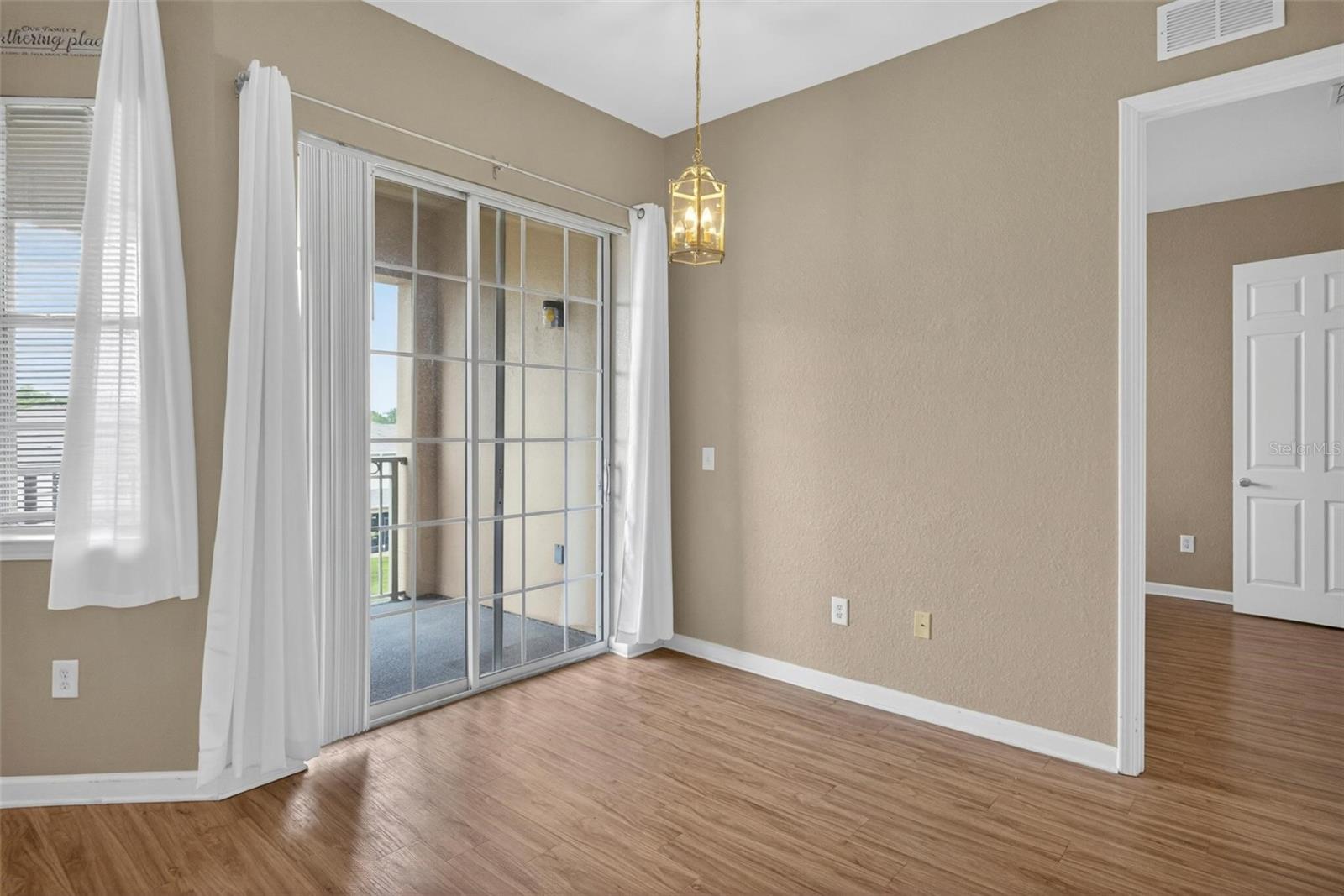 Image 17 of 50 For 620 Terrace Ridge Circle 620