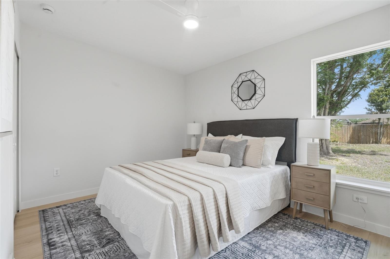 Image 16 of 31 For 725 Logan Drive