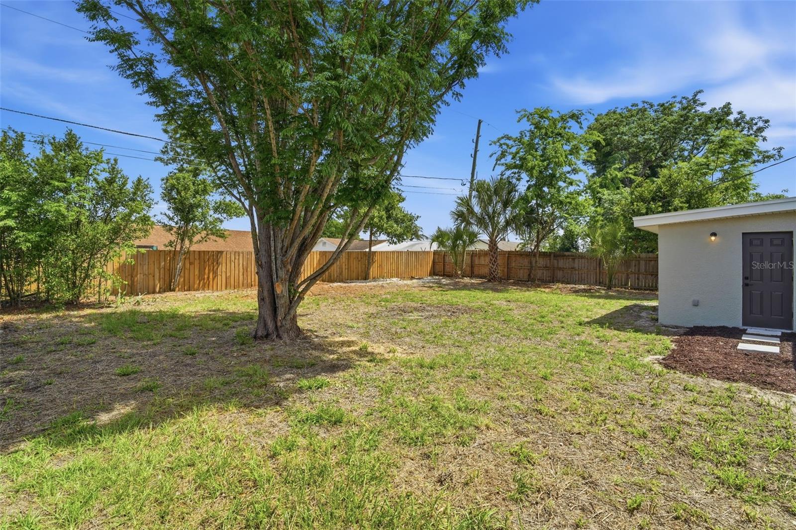 Image 29 of 31 For 725 Logan Drive