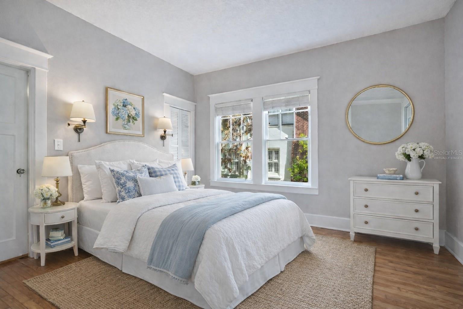 Image 15 of 37 For 1565 Forest Avenue