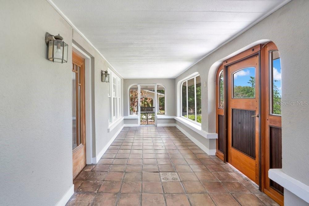 Image 3 of 37 For 1565 Forest Avenue