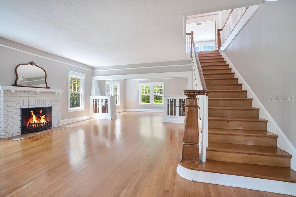 Image 5 of 37 For 1565 Forest Avenue