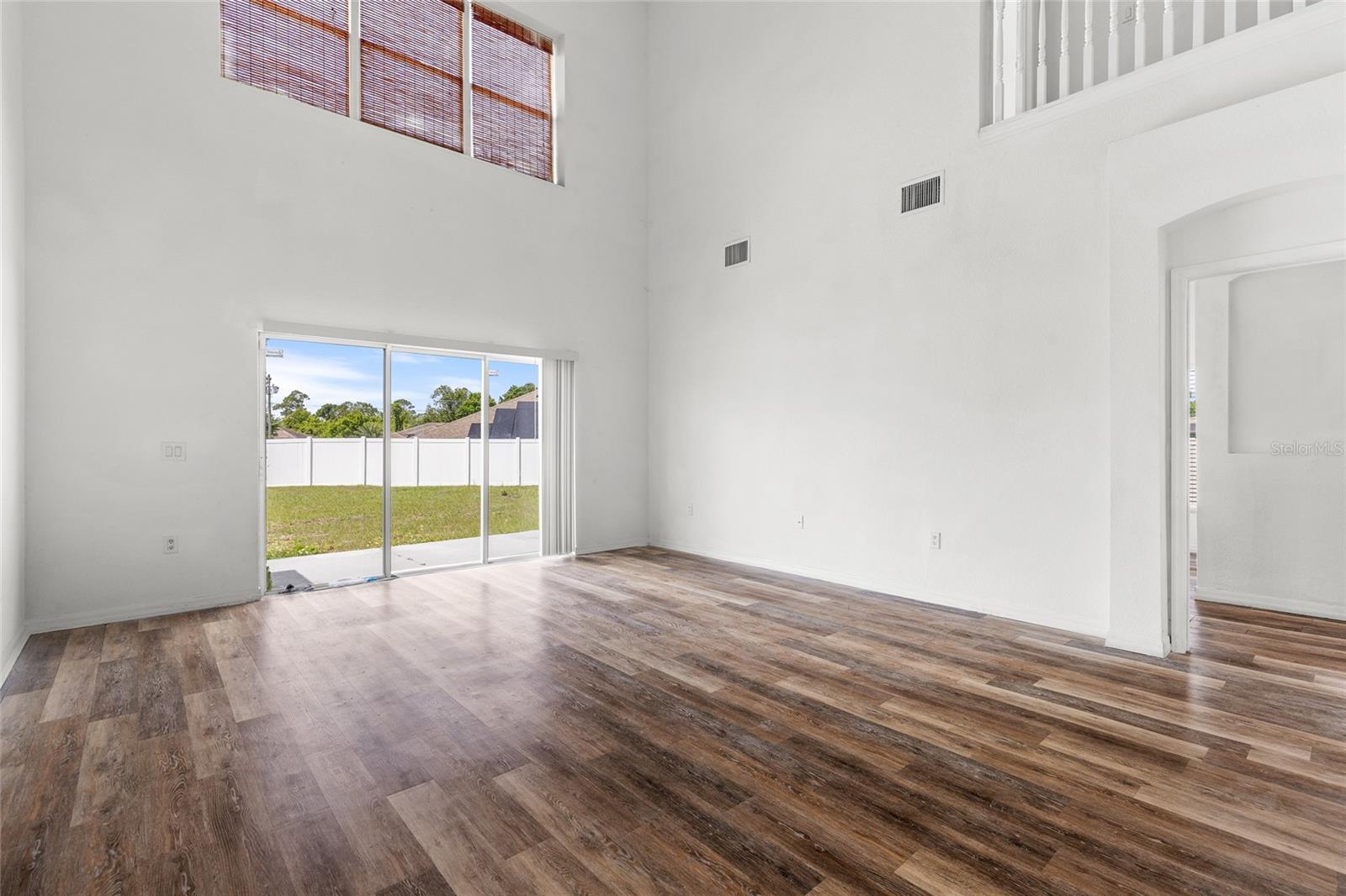 Image 10 of 28 For 308 Cimarron Court