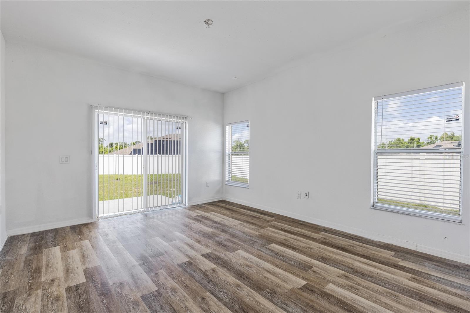 Image 13 of 28 For 308 Cimarron Court