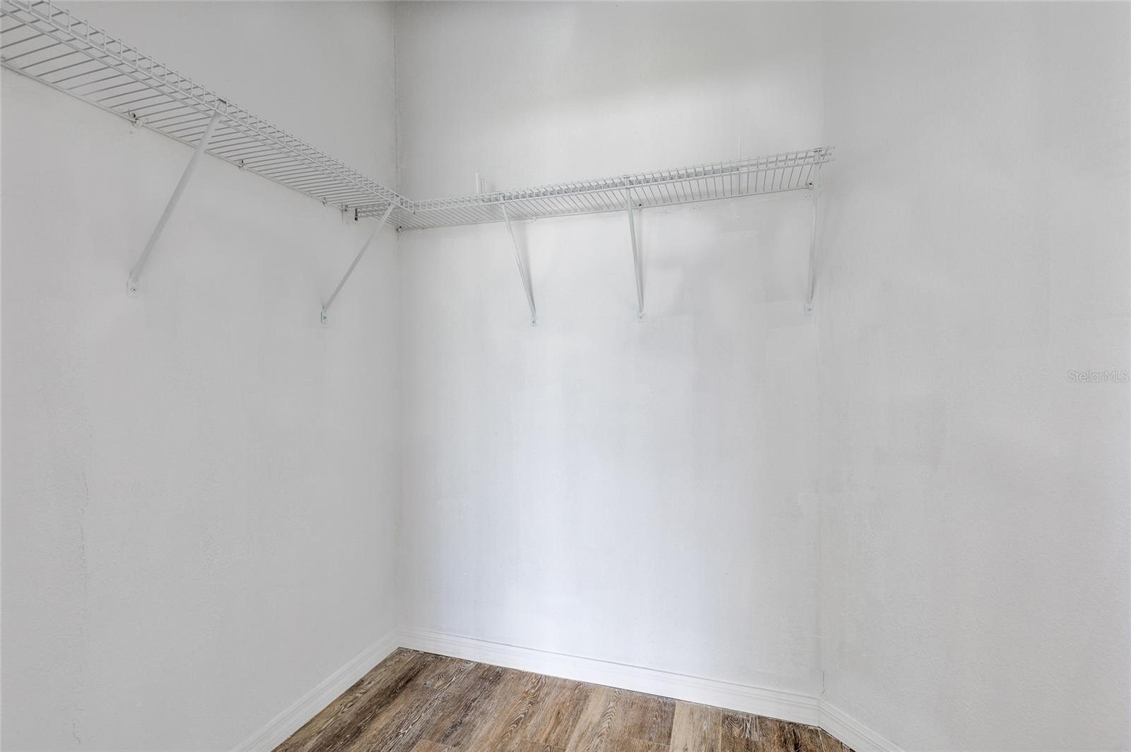 Image 17 of 28 For 308 Cimarron Court