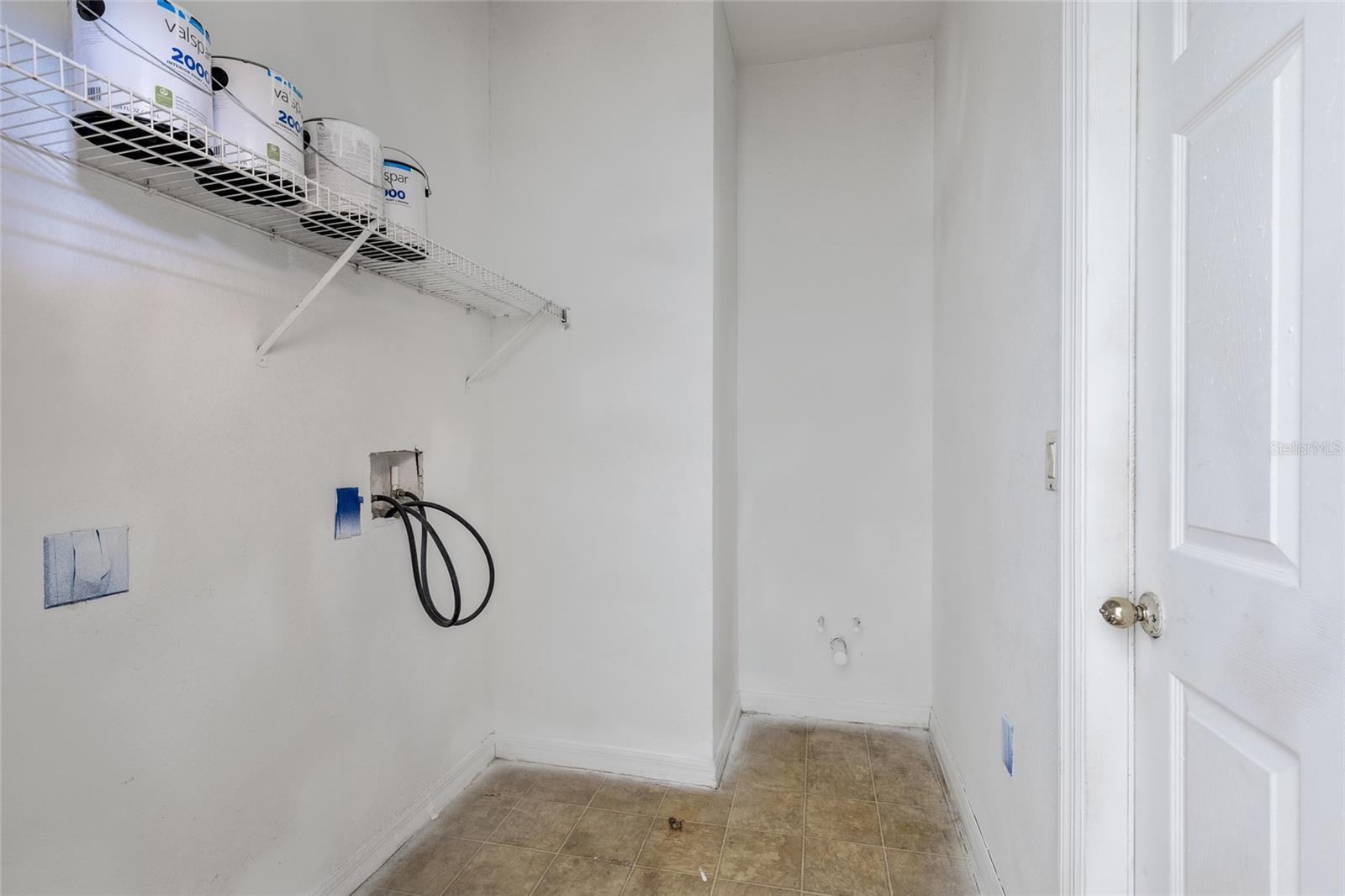 Image 18 of 28 For 308 Cimarron Court