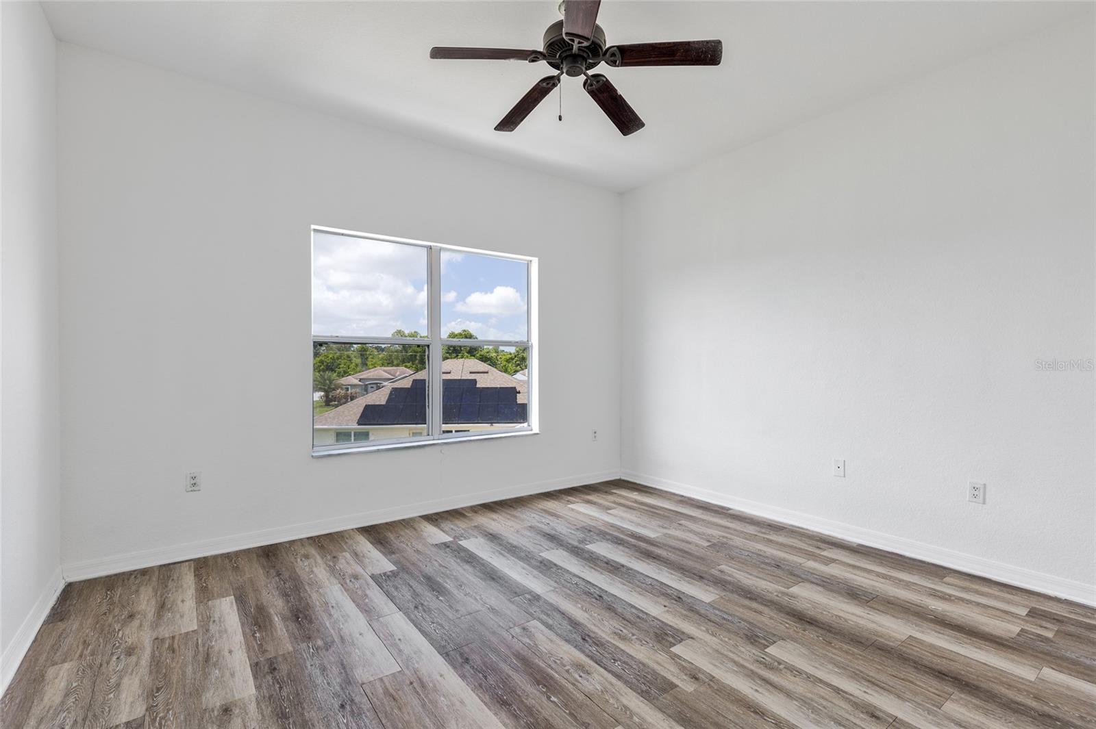 Image 23 of 28 For 308 Cimarron Court