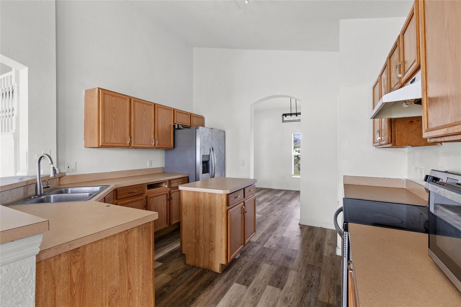 Image 7 of 28 For 308 Cimarron Court