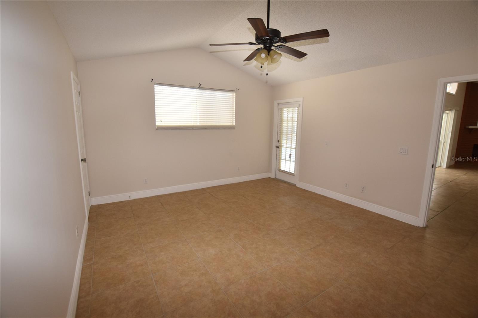 Image 16 of 24 For 6952 Knightswood Drive