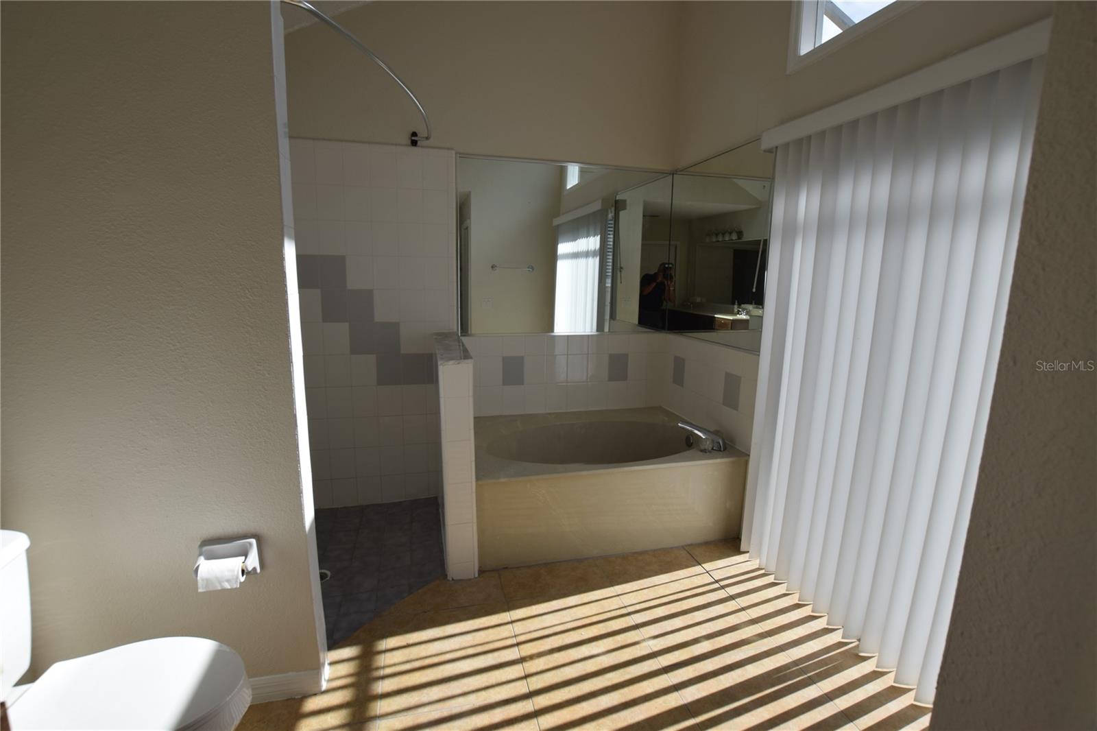 Image 19 of 24 For 6952 Knightswood Drive