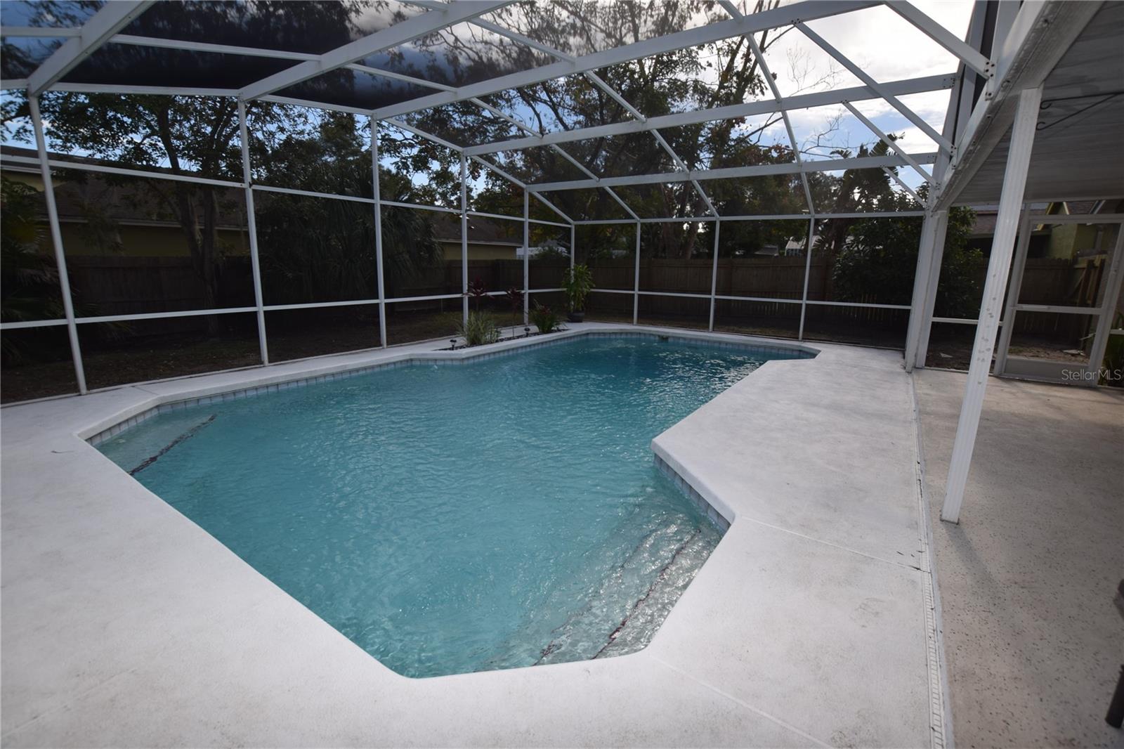 Image 3 of 24 For 6952 Knightswood Drive