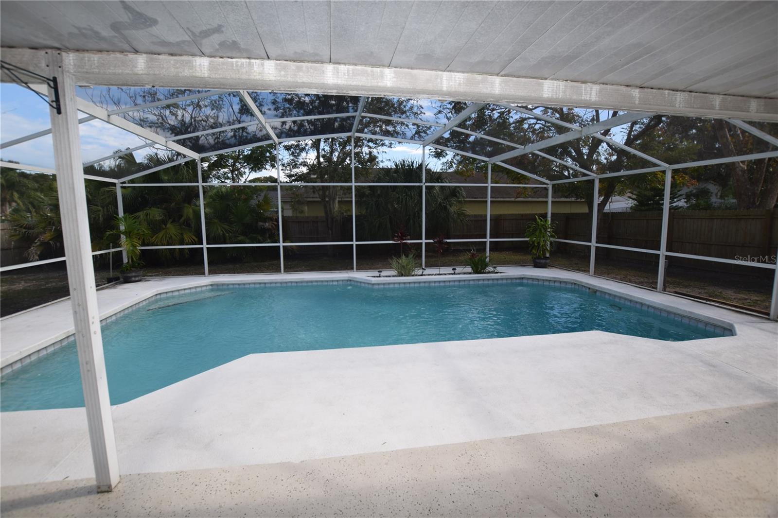 Image 4 of 24 For 6952 Knightswood Drive