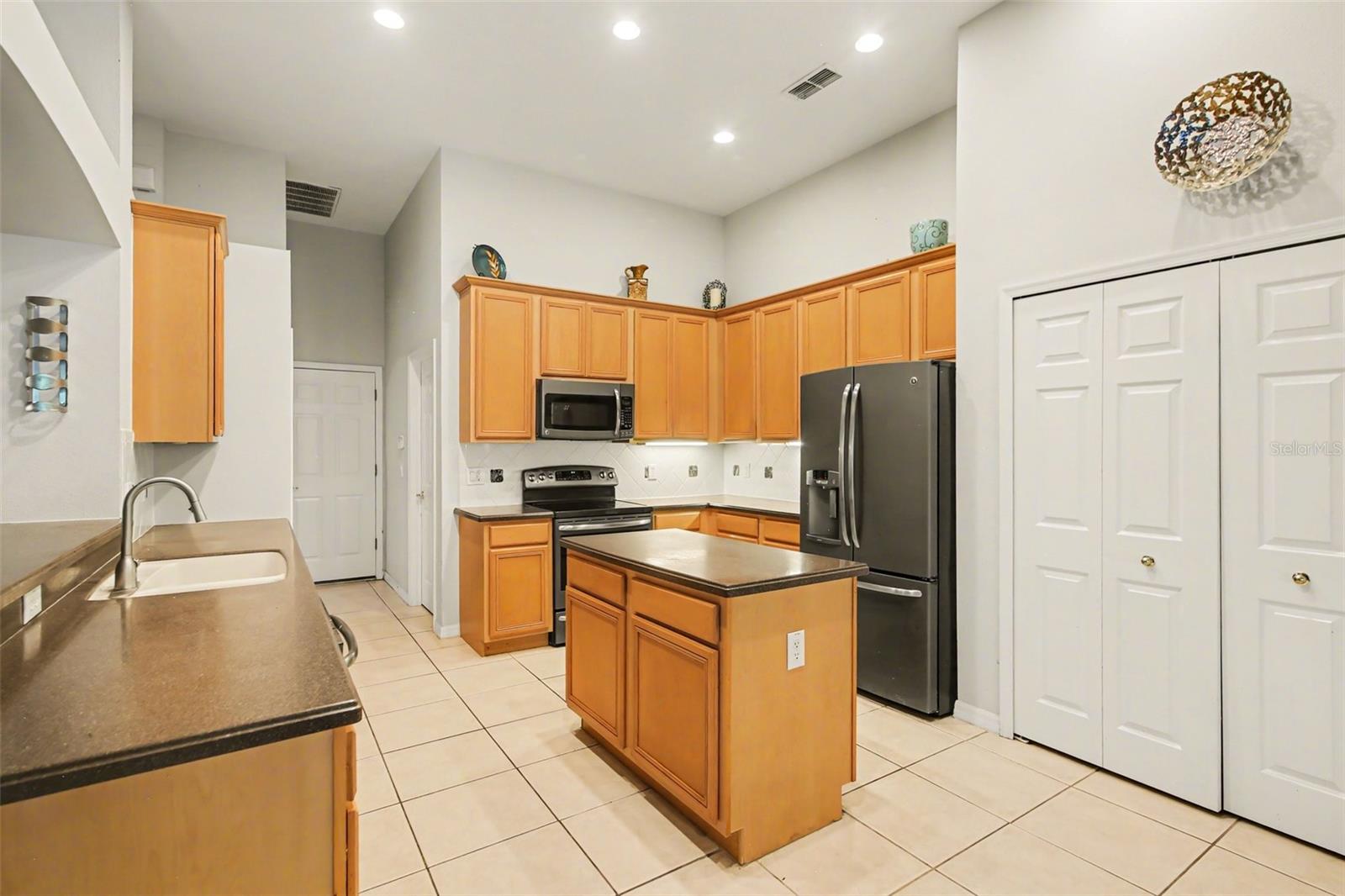 Image 8 of 29 For 4323 Caledonia Avenue