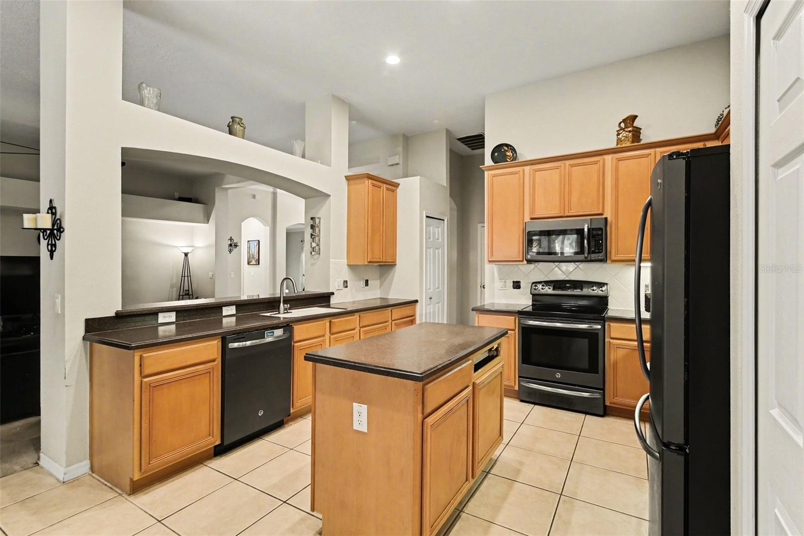 Image 9 of 29 For 4323 Caledonia Avenue