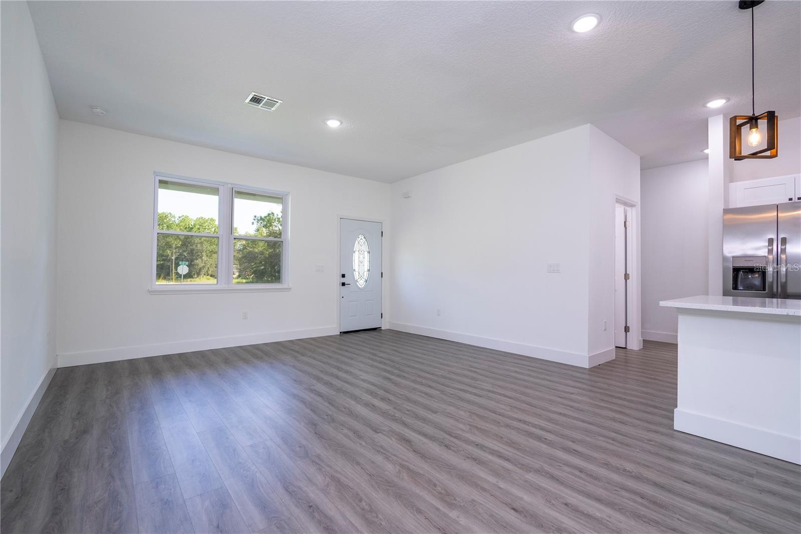 Image 11 of 35 For 6671 151st Loop