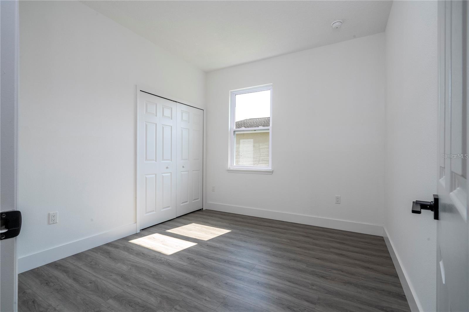 Image 21 of 35 For 6671 151st Loop