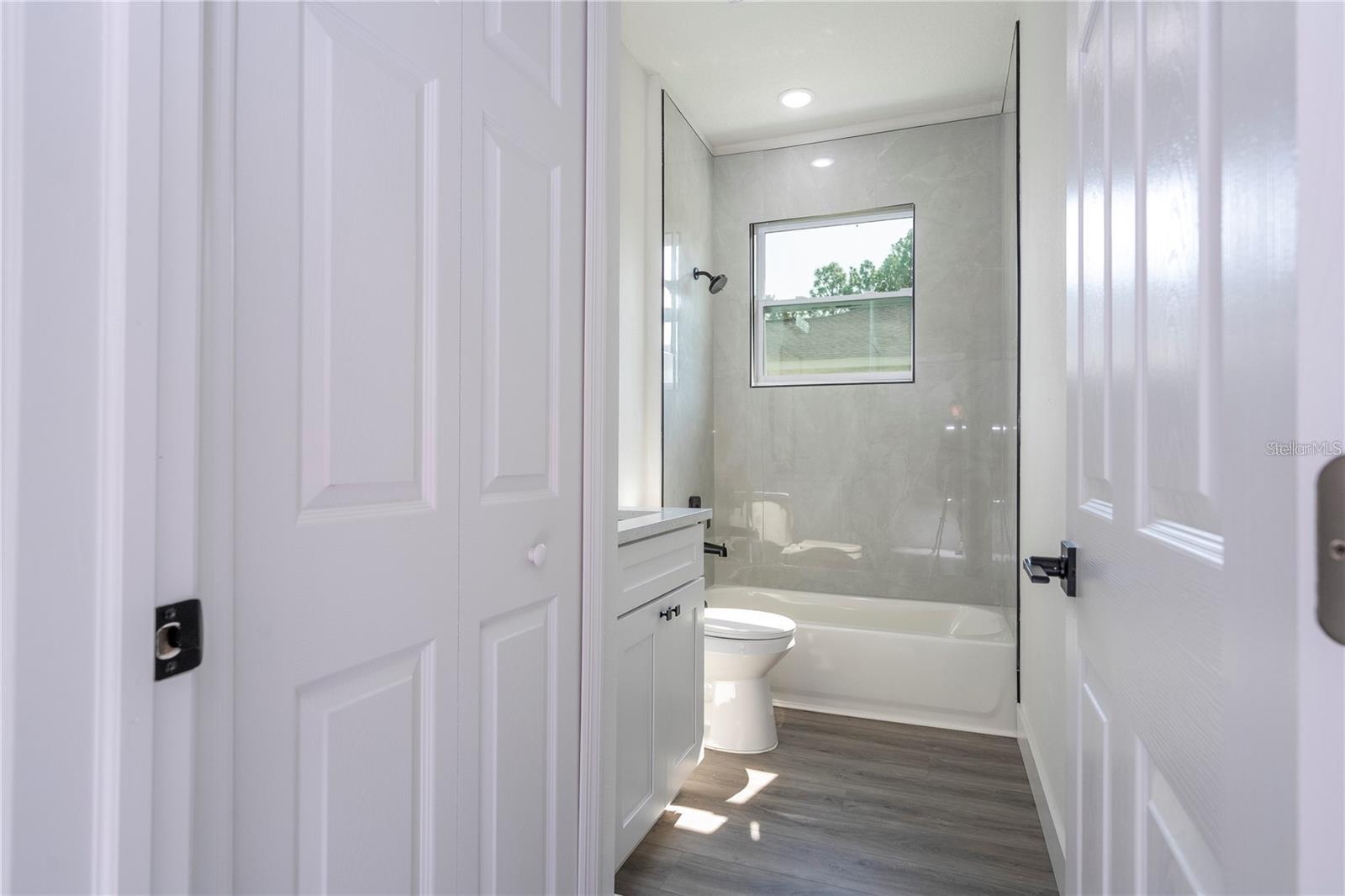 Image 22 of 35 For 6671 151st Loop