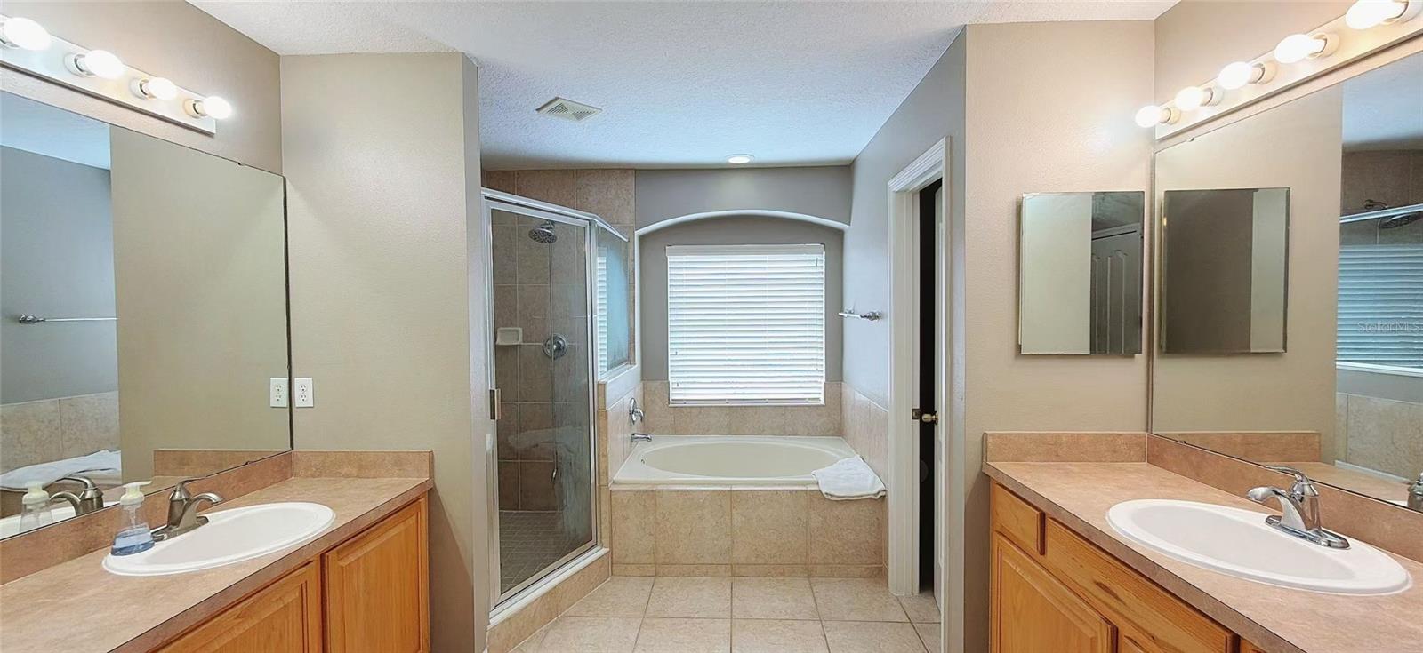 Image 22 of 43 For 13212 Social Lane