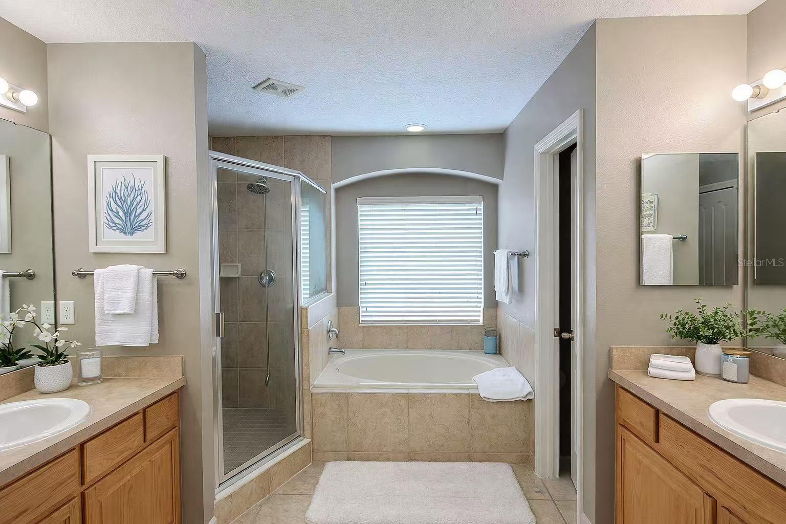 Image 23 of 43 For 13212 Social Lane