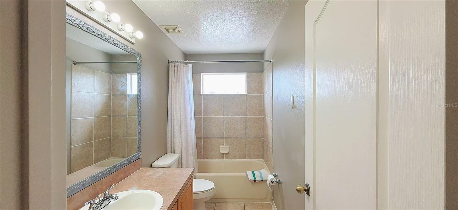 Image 26 of 43 For 13212 Social Lane