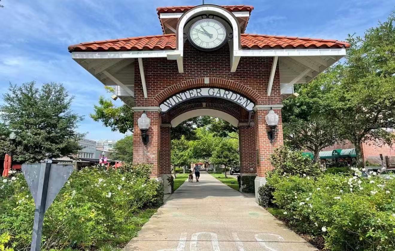 Image 40 of 43 For 13212 Social Lane