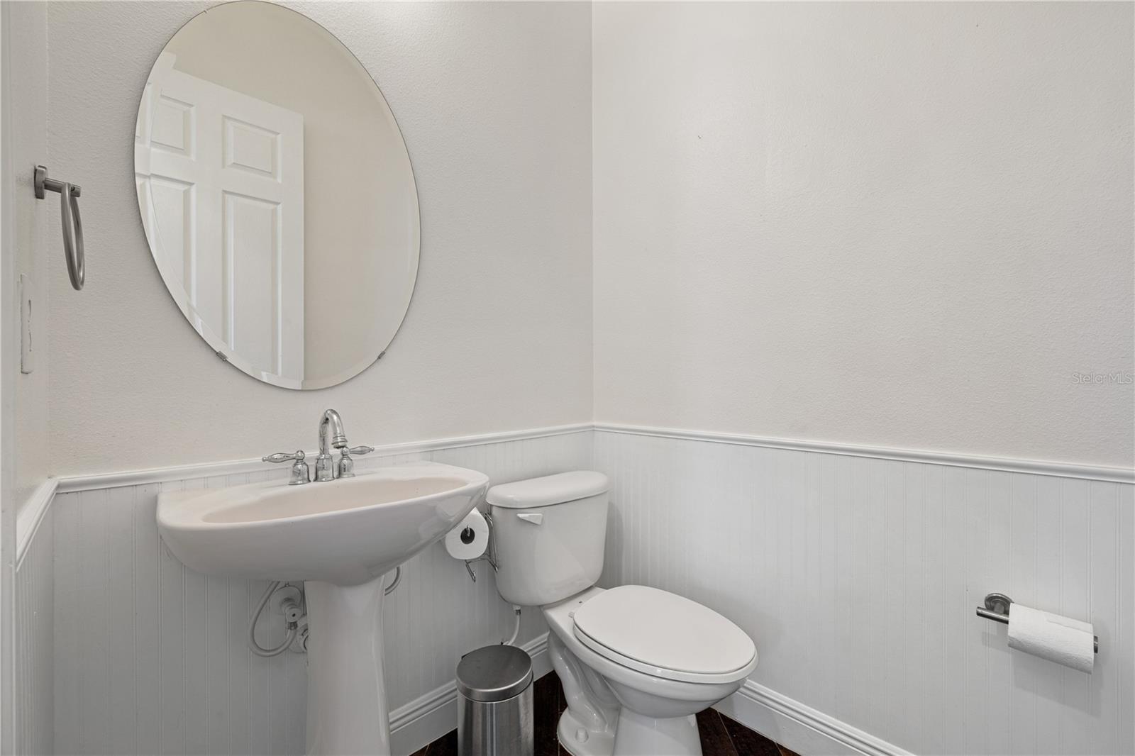 Listing photo id 35 for 5338 Ardsdale Lane