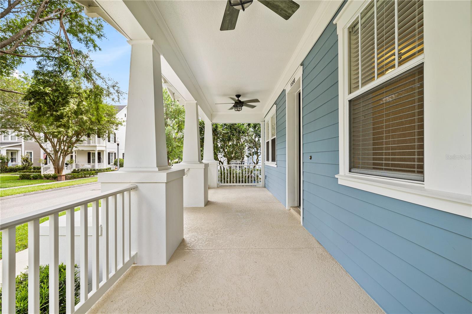 Listing photo id 2 for 5338 Ardsdale Lane