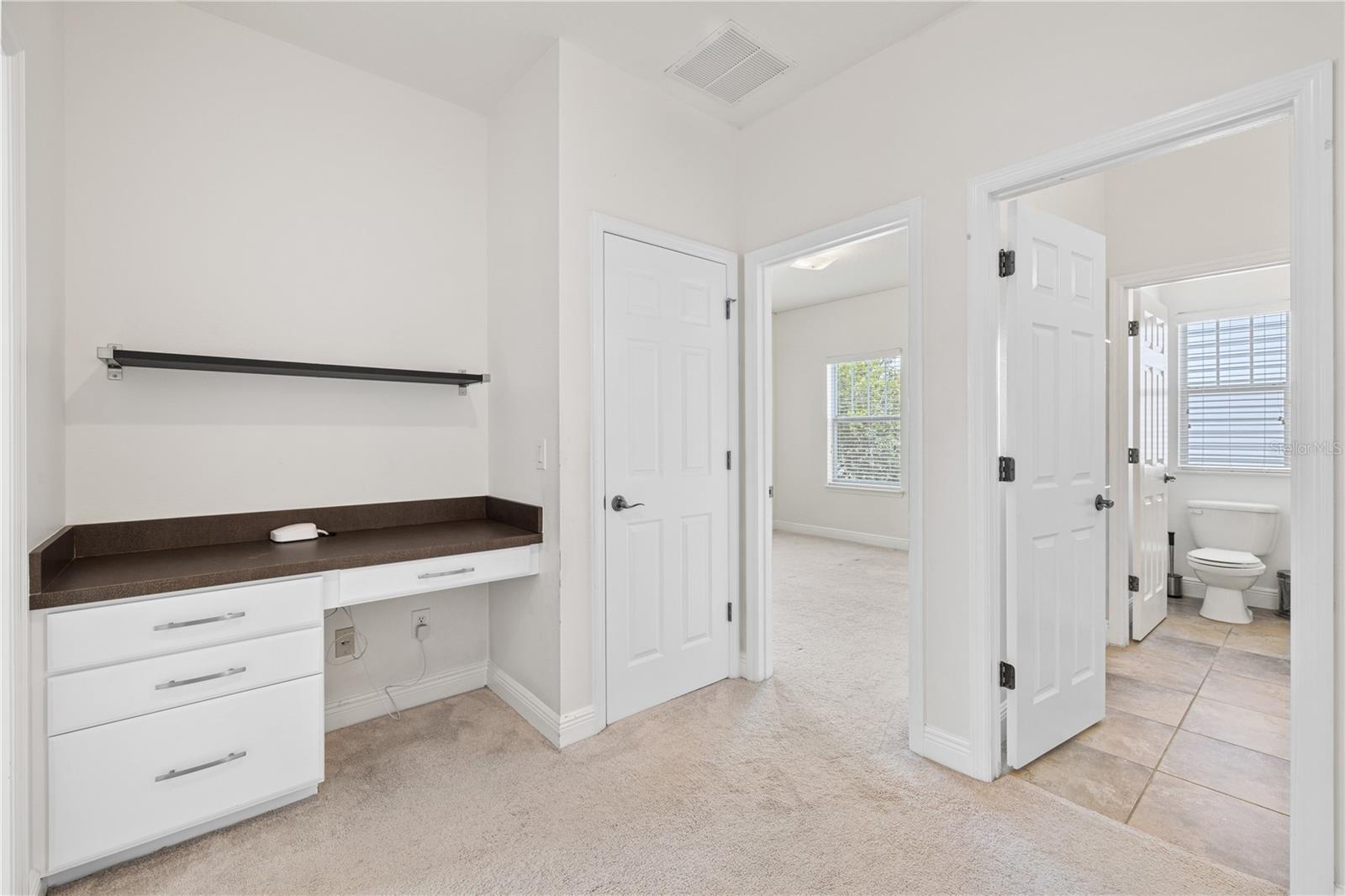 Listing photo id 47 for 5338 Ardsdale Lane